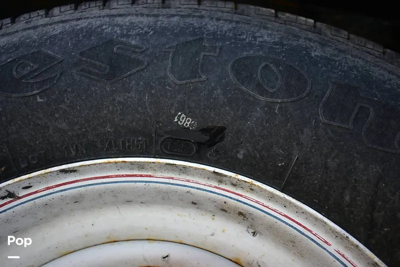 Slide: The Image of Bayliner 3258 Command Bridge 2001 - 15643903