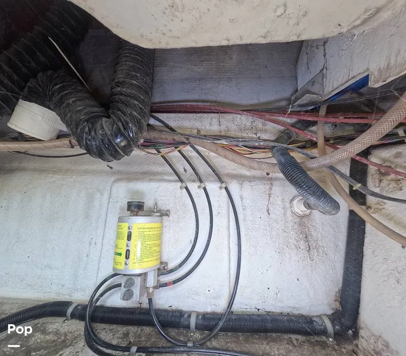 Slide: The Image of Bayliner 3258 Command Bridge 2001 - 15643819