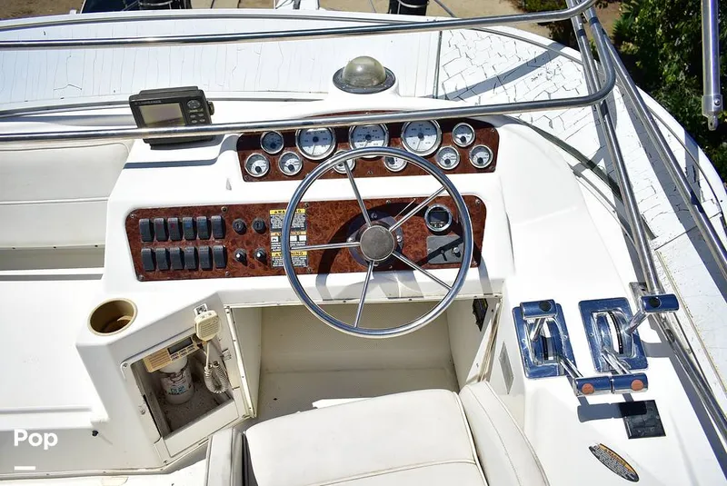 Slide: The Image of Bayliner 3258 Command Bridge 2001 - 15643830