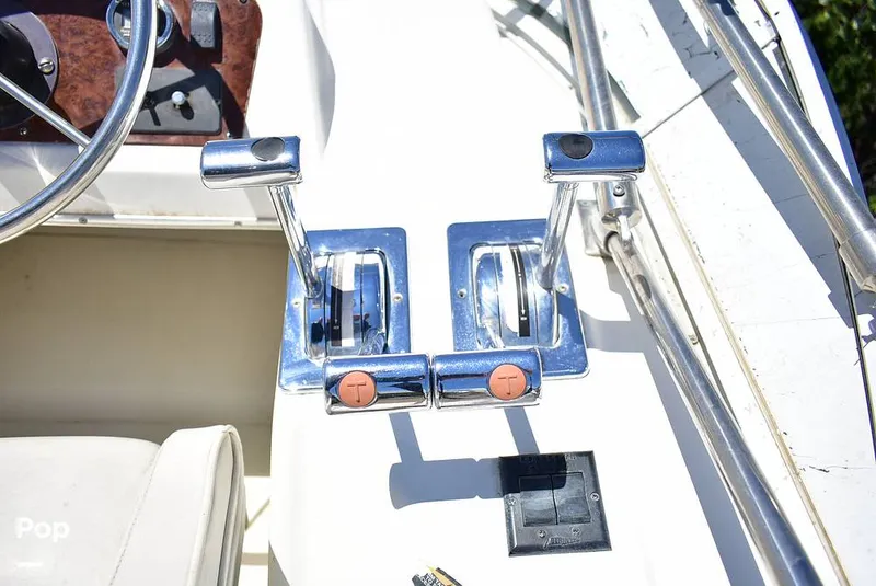 Slide: The Image of Bayliner 3258 Command Bridge 2001 - 15643836