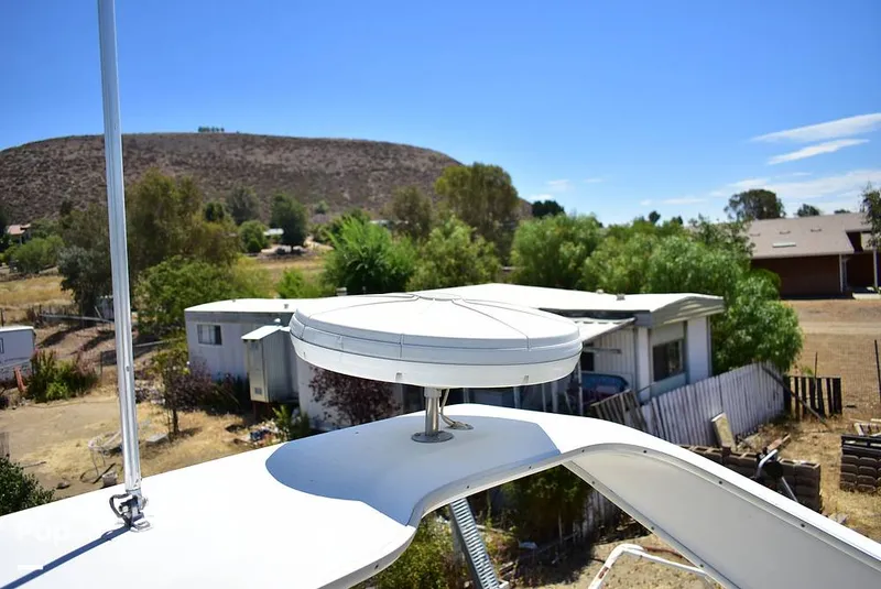 Slide: The Image of Bayliner 3258 Command Bridge 2001 - 15643843