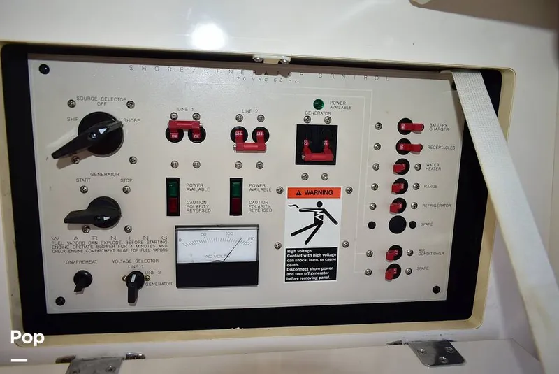 Slide: The Image of Bayliner 3258 Command Bridge 2001 - 15643872