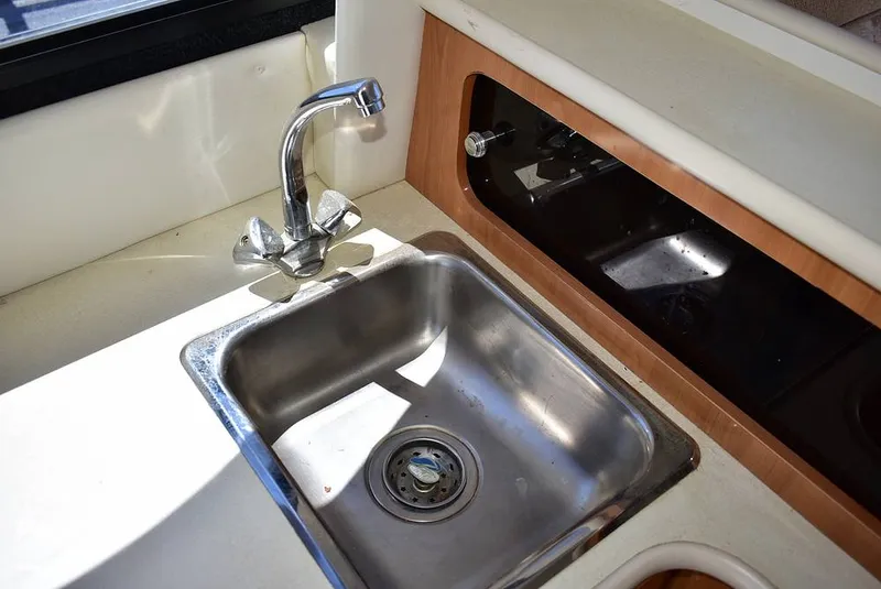 Slide: The Image of Bayliner 3258 Command Bridge 2001 - 15643874