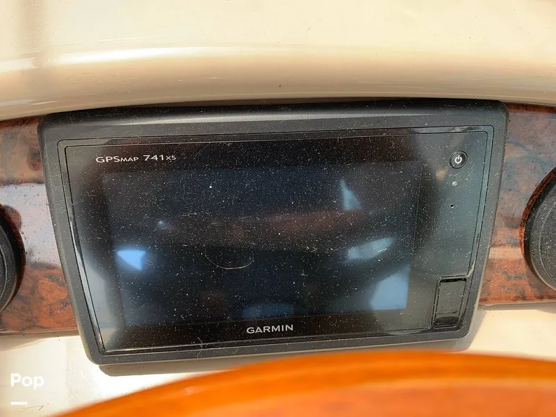 Slide: The Image of Garmin GPS - 15631653