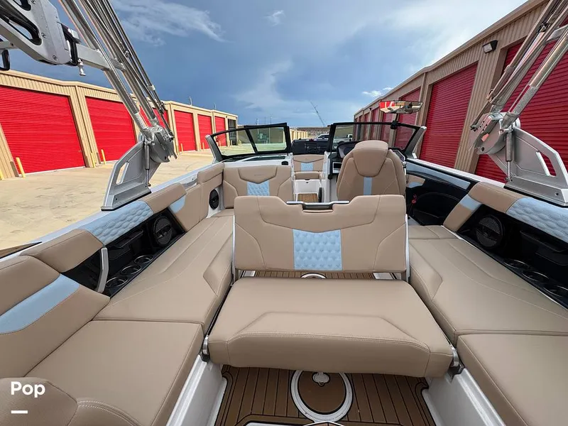 Slide: The Image of Mastercraft XT22 2023 - 15607488