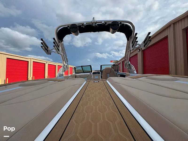 Slide: The Image of Mastercraft XT22 2023 - 15607437