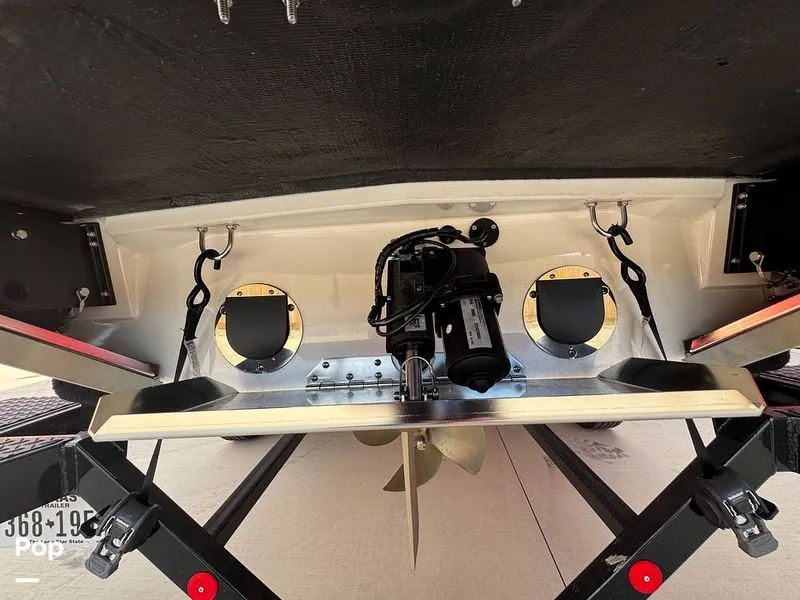 Slide: The Image of Trailer Scraped - 15607426