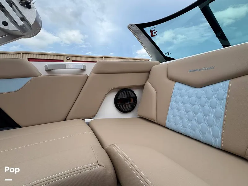 Slide: The Image of Mastercraft XT22 2023 - 15607463