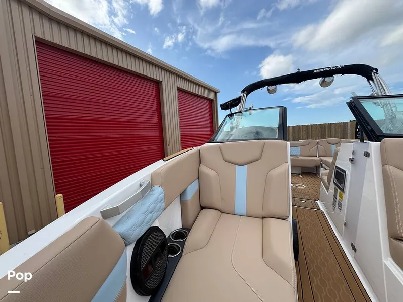 Slide: The Image of Mastercraft XT22 2023 - 15607455