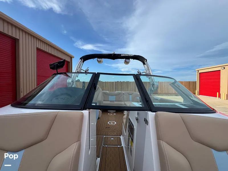 Slide: The Image of Windshield - Walk Through - 15607514