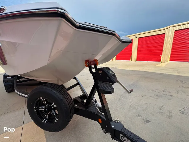 Slide: The Image of Mastercraft XT22 2023 - 15607516