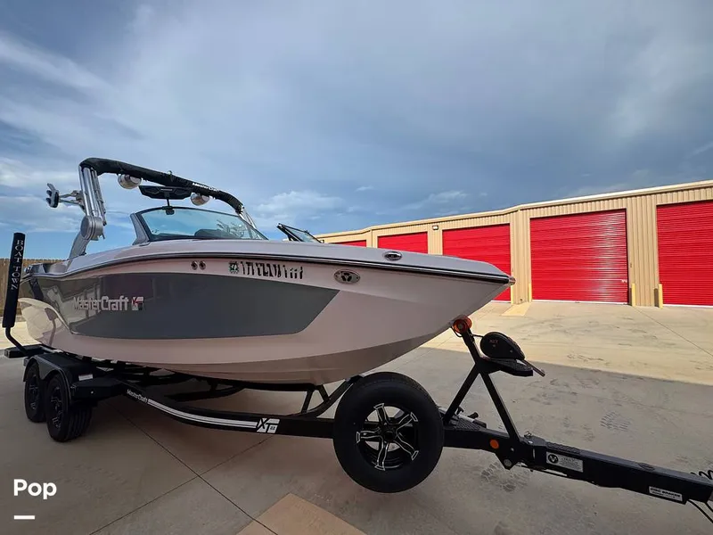 Slide: The Image of Mastercraft XT22 2023 - 15628105