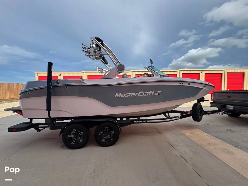Slide: The Image of Mastercraft XT22 2023 - 15628107