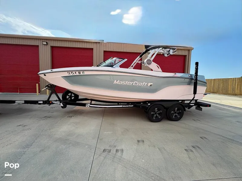 Slide: The Image of Mastercraft XT22 2023 - 15628116
