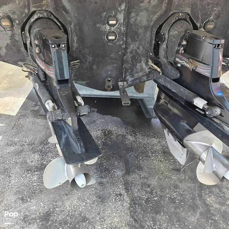 Slide: The Image of Sea Ray 300 Sundancer 2004 - 16315017