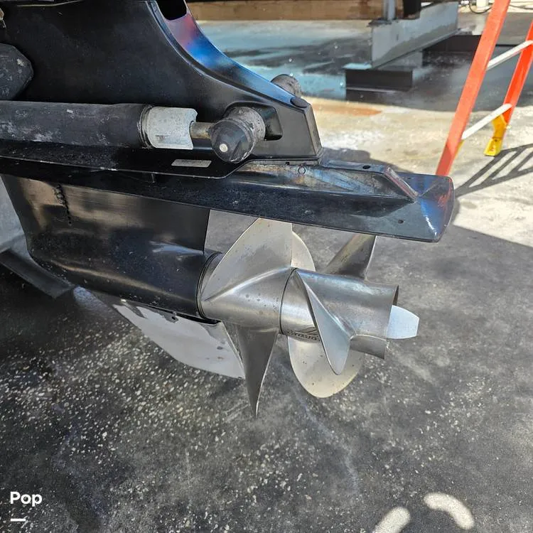 Slide: The Image of Sea Ray 300 Sundancer 2004 - 16315019