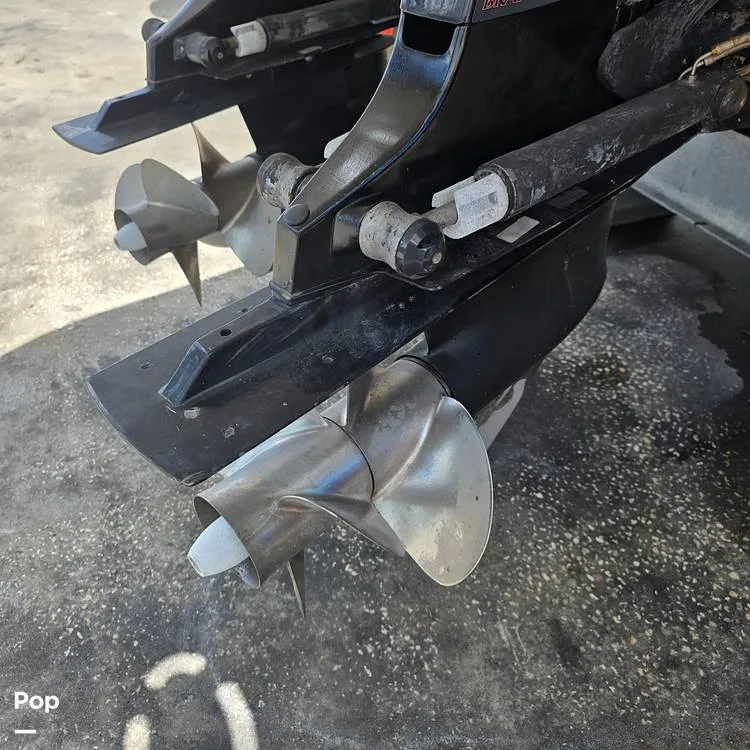 Slide: The Image of Sea Ray 300 Sundancer 2004 - 16315020