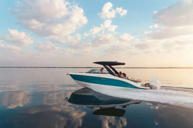 The Image of Sea Ray SLX 280 Outboard 2027 - 1
