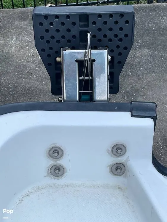 Slide: The Image of Boston Whaler Montauk 170 2008 - 15683357