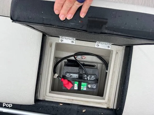 Slide: The Image of Harris Breeze Pontoon 2025 - 15636239