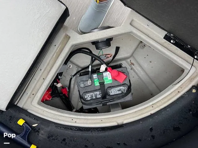 Slide: The Image of Harris Breeze Pontoon 2025 - 15636240