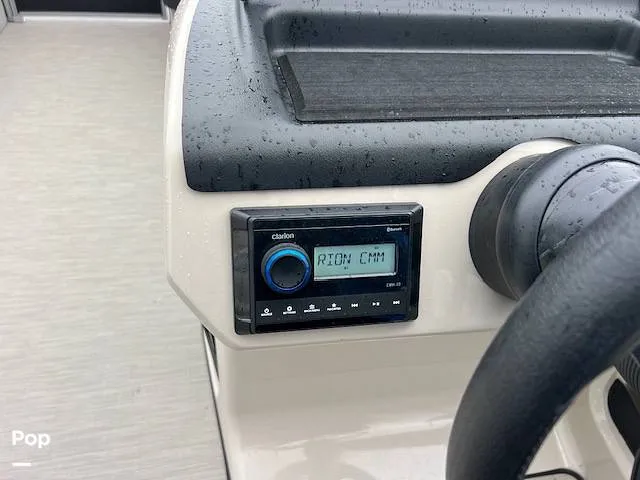 Slide: The Image of Harris Breeze Pontoon 2025 - 15636182