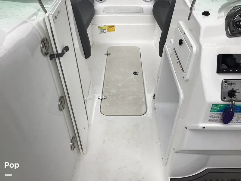 Slide: The Image of NauticStar 223 DC 2025 - 15608849