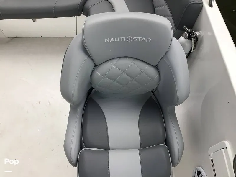 Slide: The Image of NauticStar 223 DC 2025 - 15608866