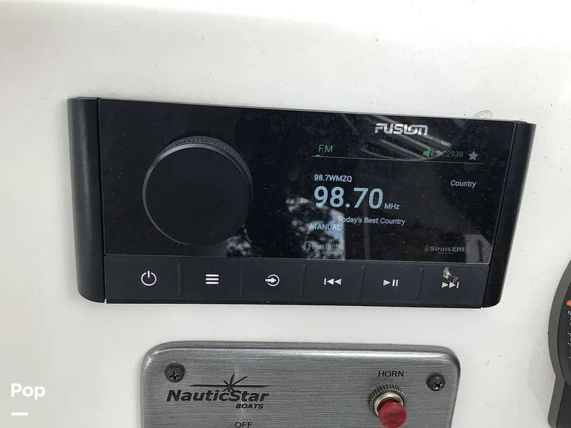 Slide: The Image of NauticStar 223 DC 2025 - 16756859