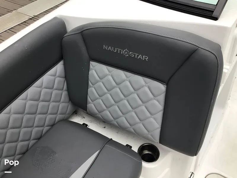 Slide: The Image of NauticStar 223DC 2025 - 15608960