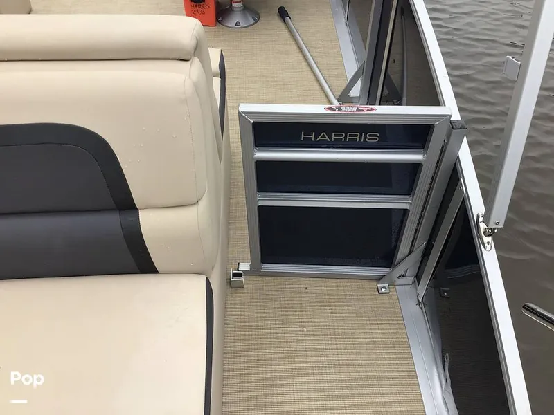 Slide: The Image of Harris Cruiser 230 2025 - 15608806