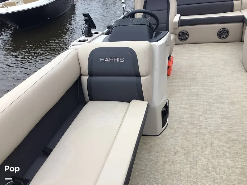 Slide: The Image of Harris HCX23 Cruiser 230 2025 - 15608751