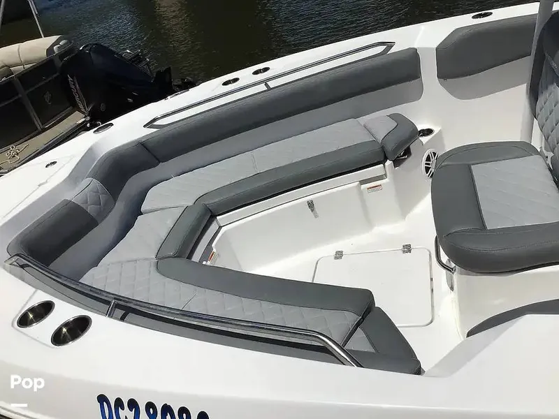 Slide: The Image of NauticStar 222 OSL 2024 - 15591090