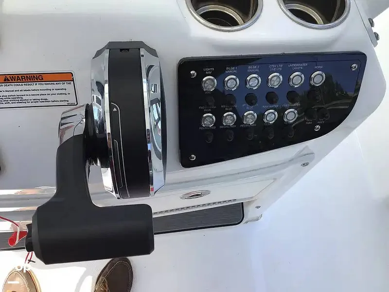 Slide: The Image of NauticStar 222 OSL 2024 - 15591146