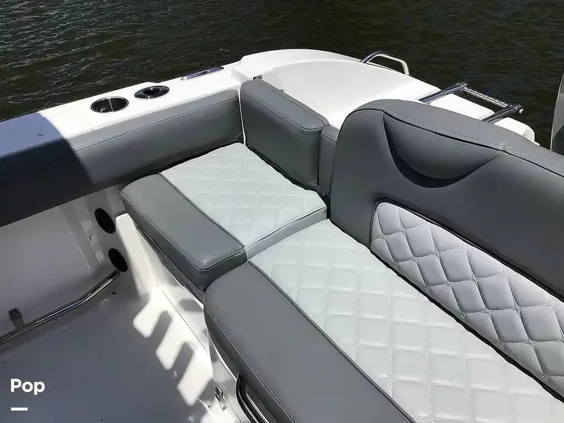 Slide: The Image of NauticStar 222 OSL 2024 - 15591109