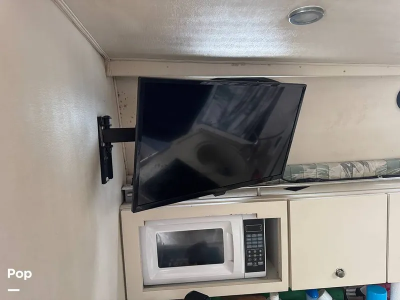 Slide: The Image of Wellcraft 330 Coastal 1999 - 15617298