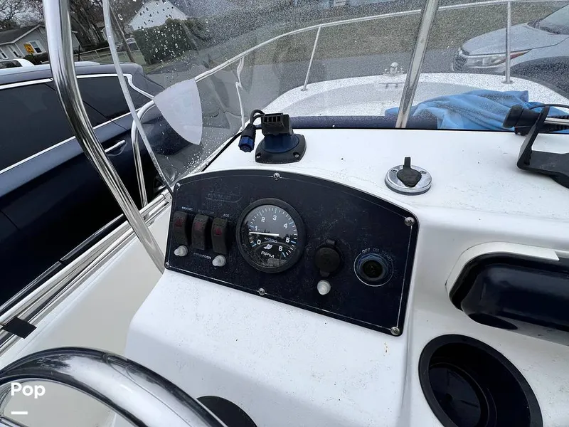 Slide: The Image of Boston Whaler 150 Montauk 2009 - 16323560