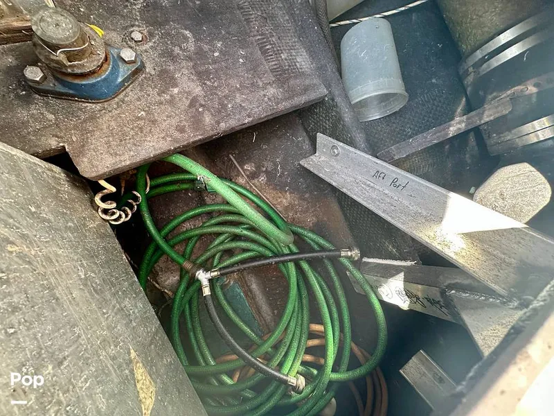 Slide: The Image of Bertram 28 Flybridge Sportfisherman 1975 - 15987168