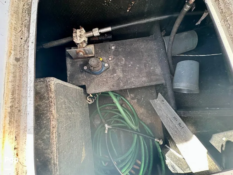 Slide: The Image of Bertram 28 Flybridge Sportfisherman 1975 - 15987171