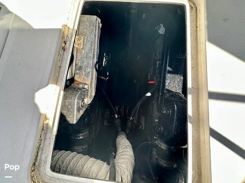 Slide: The Image of Bertram 28 Flybridge Sportfisherman 1975 - 15987186