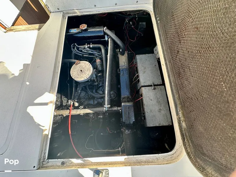 Slide: The Image of Bertram 28 Flybridge Sportfisherman 1975 - 15987192