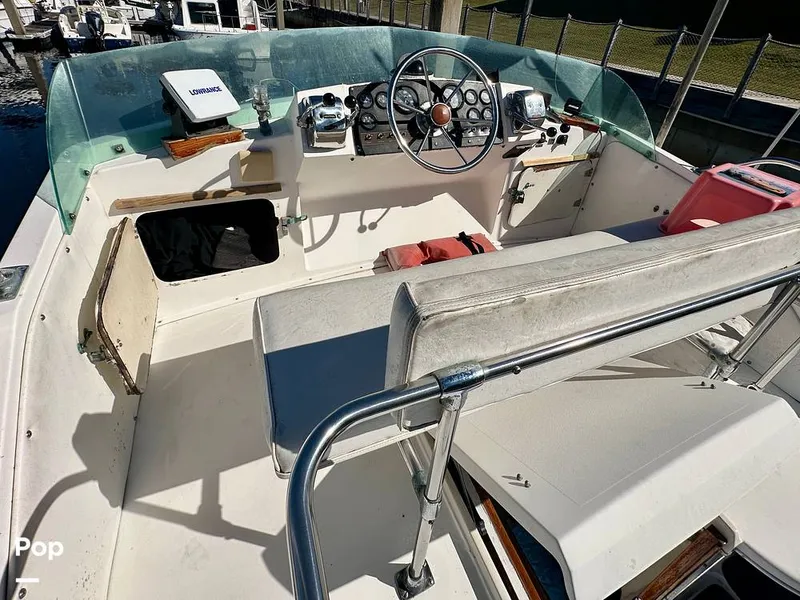 Slide: The Image of Bertram 28 Flybridge Sportfisherman 1975 - 15987112
