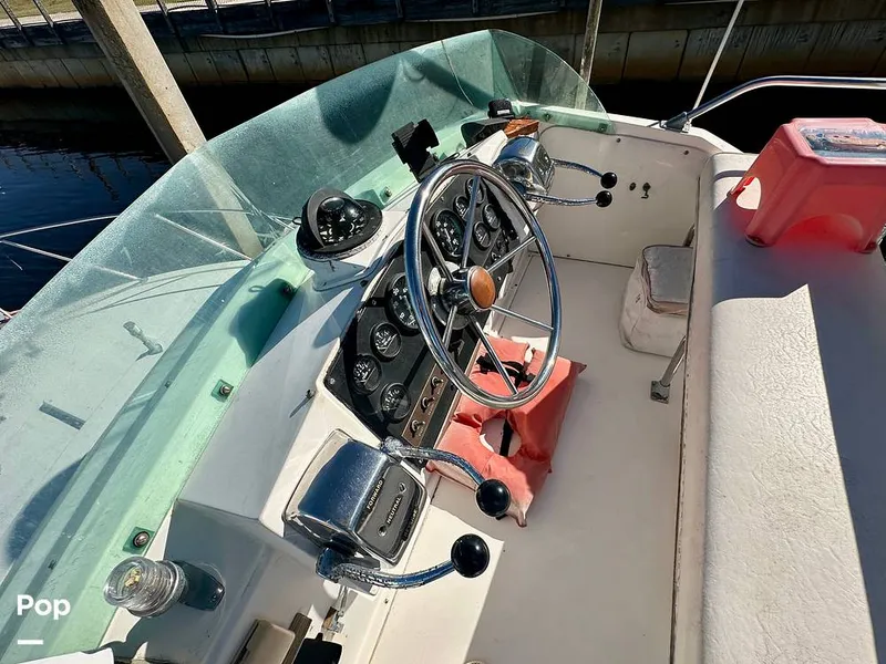 Slide: The Image of Bertram 28 Flybridge Sportfisherman 1975 - 15987082