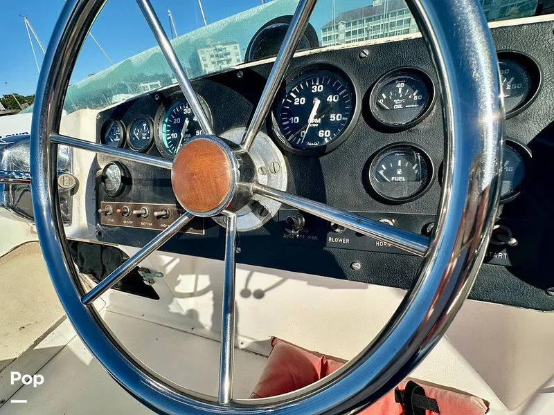 Slide: The Image of Bertram 28 Flybridge Sportfisherman 1975 - 15987086