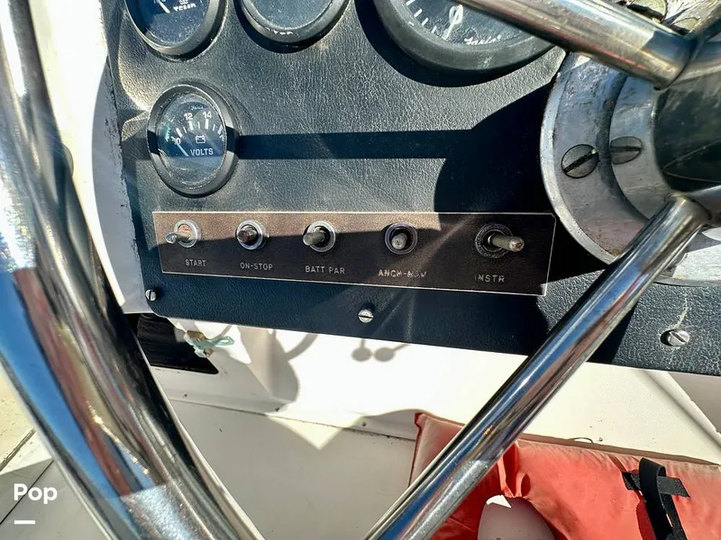 Slide: The Image of Bertram 28 Flybridge Sportfisherman 1975 - 15987087