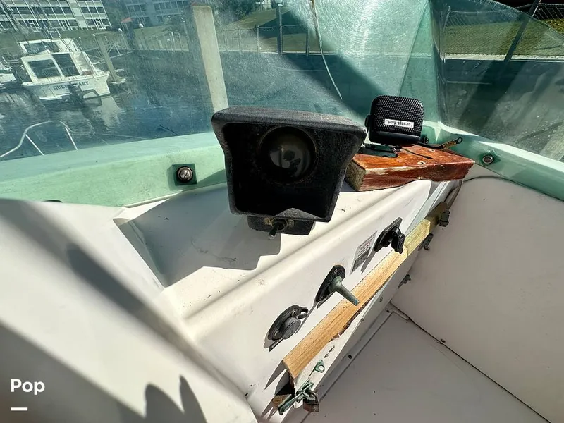 Slide: The Image of Bertram 28 Flybridge Sportfisherman 1975 - 15987092