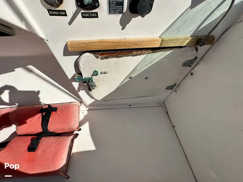 Slide: The Image of Bertram 28 Flybridge Sportfisherman 1975 - 15987094