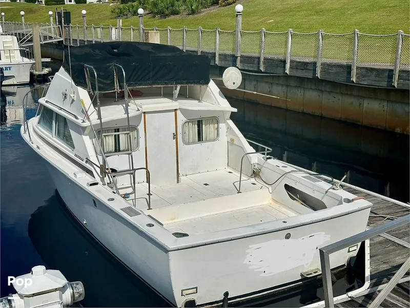 Slide: The Image of Bertram 28 Flybridge Sportfisherman 1975 - 15912446