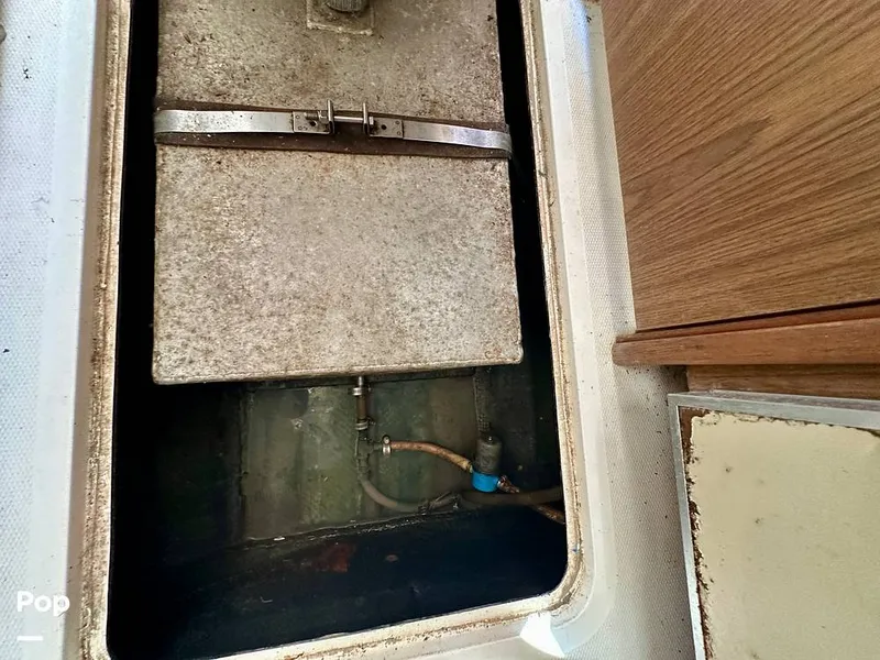 Slide: The Image of Bertram 28 Flybridge Sportfisherman 1975 - 15987120