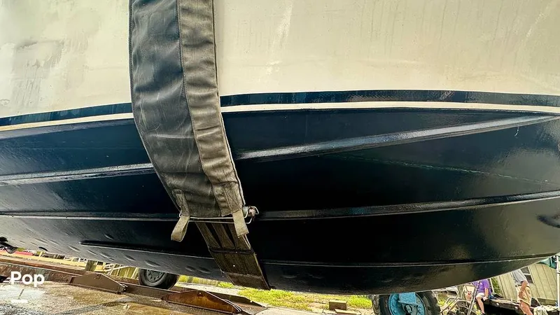 Slide: The Image of Bertram 28 Flybridge Sportfisherman 1975 - 16643752